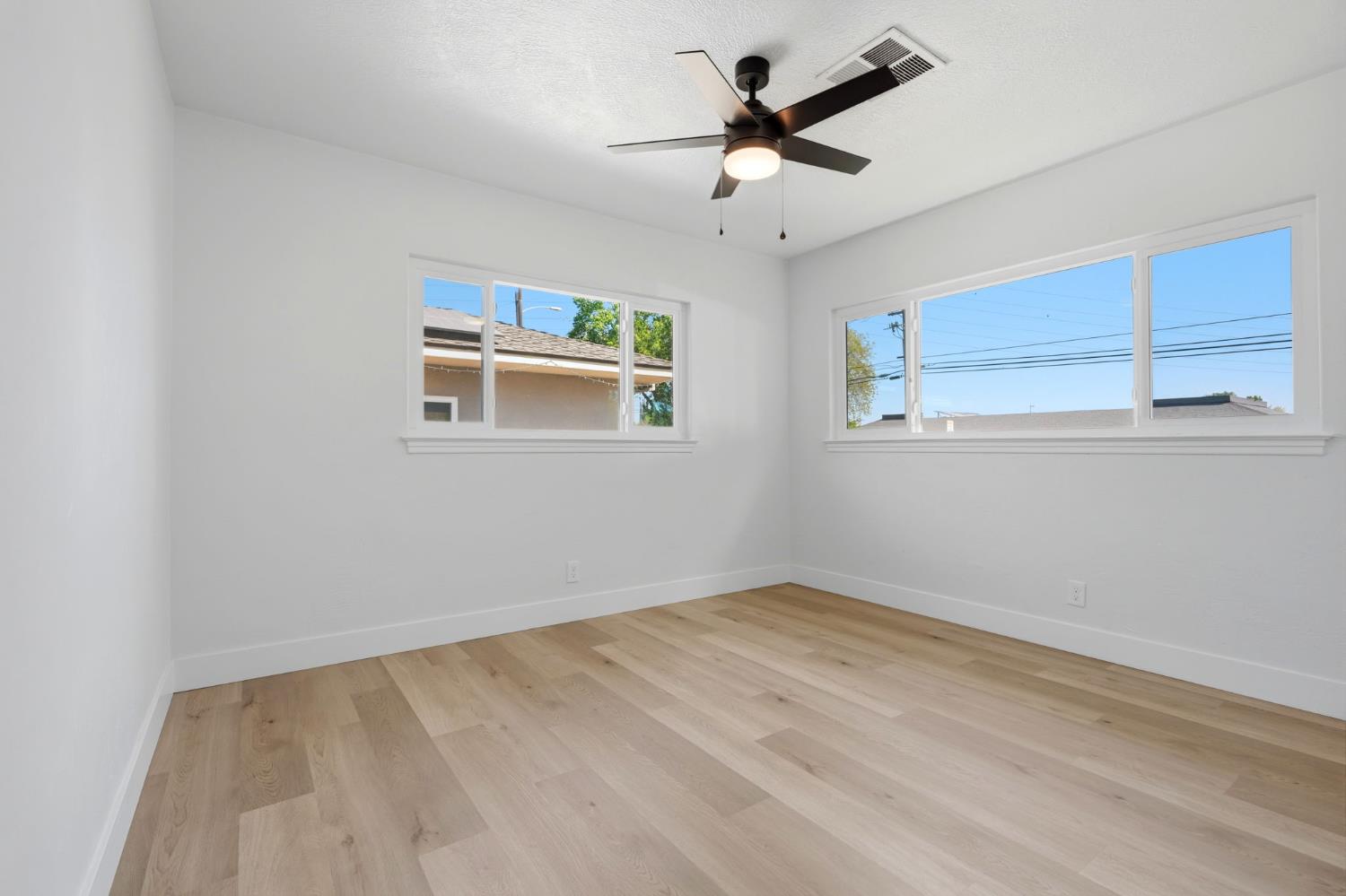 3743 N Fresno St, Fresno, CA 93726