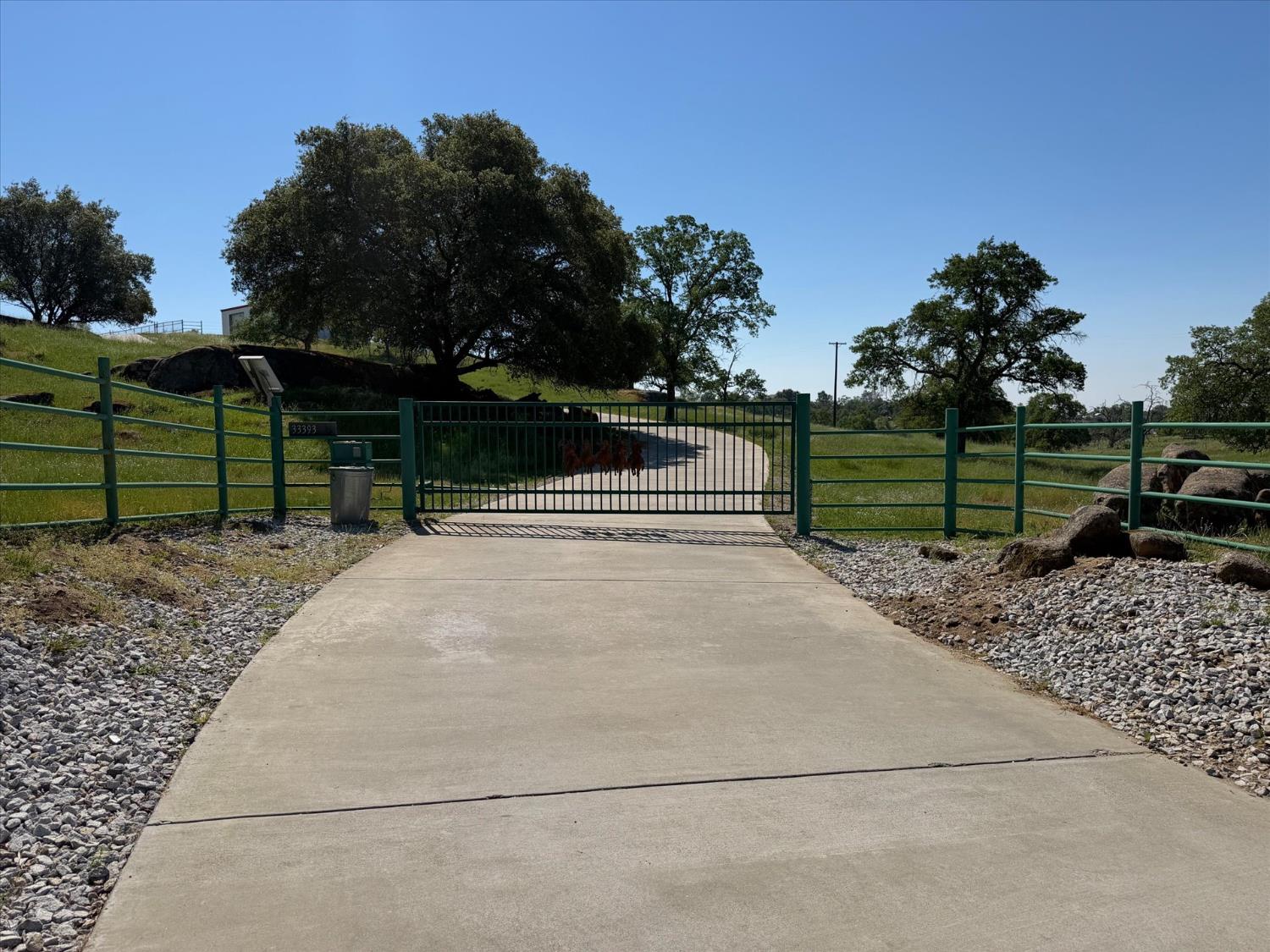 33393 Barn Owl Rd, Raymond, CA 93653