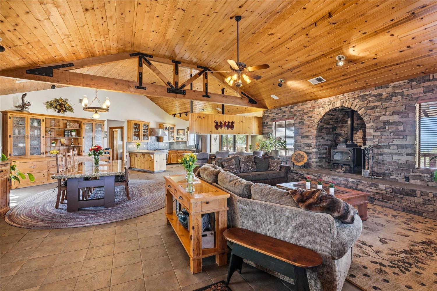 33393 Barn Owl Rd, Raymond, CA 93653