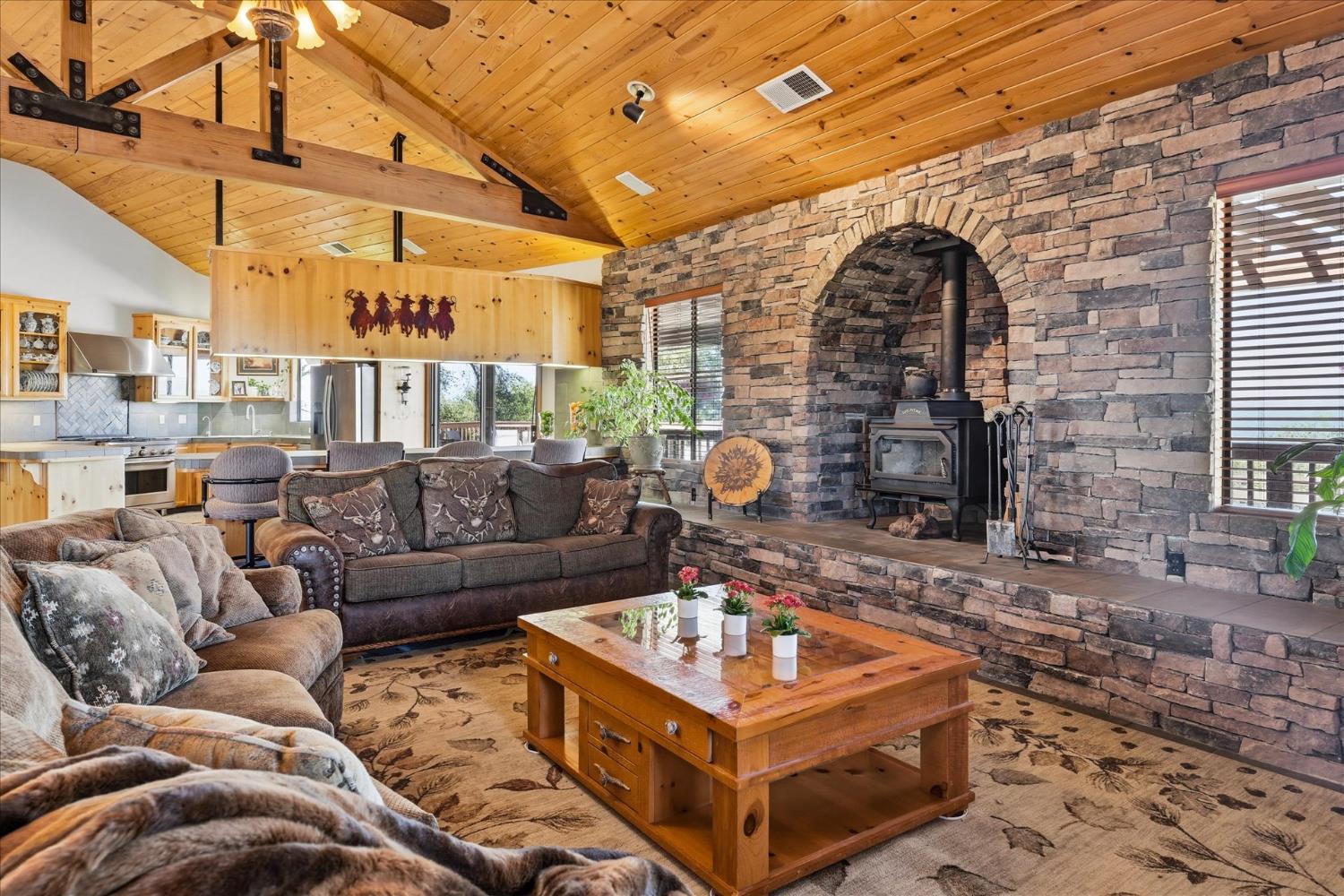 33393 Barn Owl Rd, Raymond, CA 93653