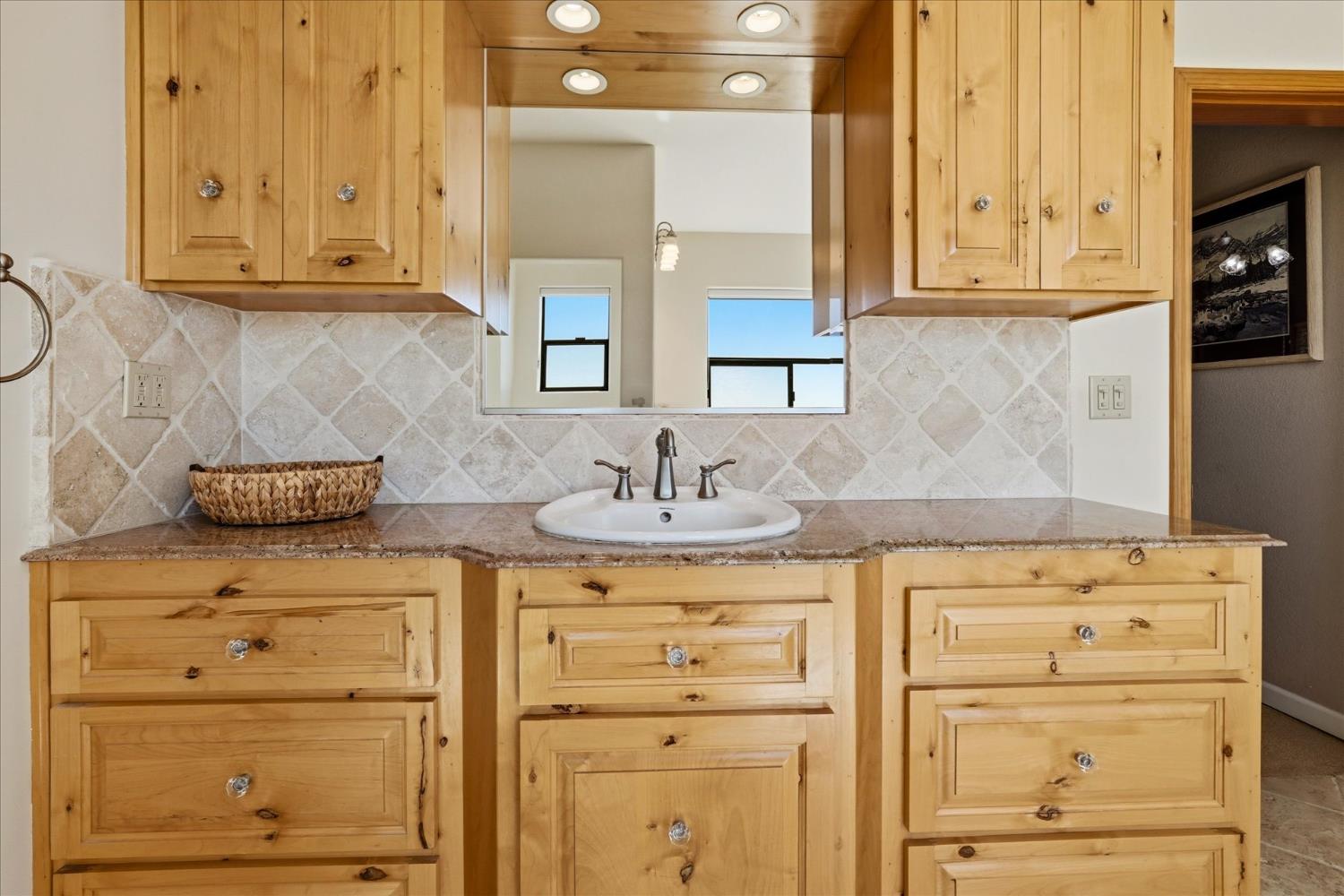 33393 Barn Owl Rd, Raymond, CA 93653