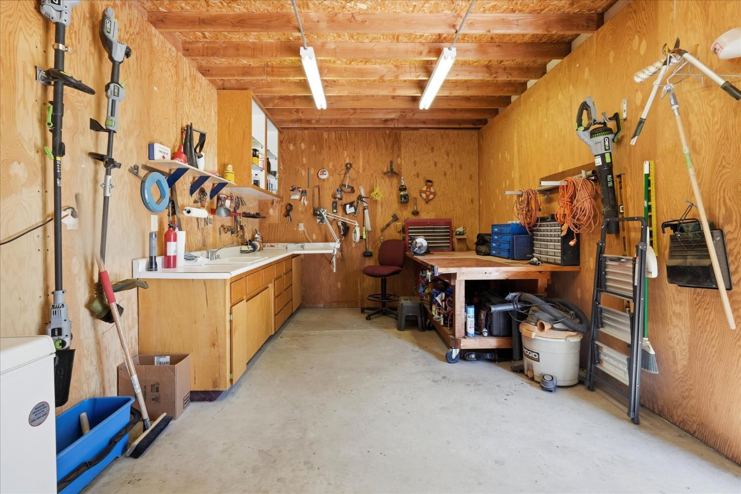 33393 Barn Owl Rd, Raymond, CA 93653