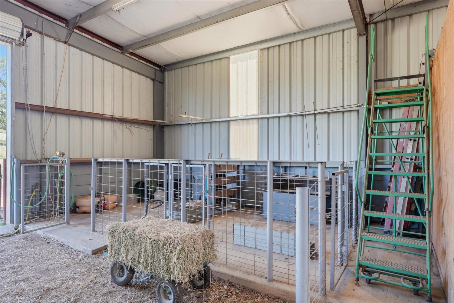 33393 Barn Owl Rd, Raymond, CA 93653