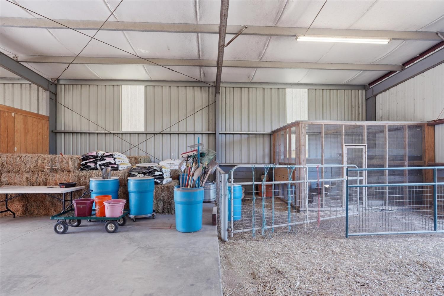 33393 Barn Owl Rd, Raymond, CA 93653