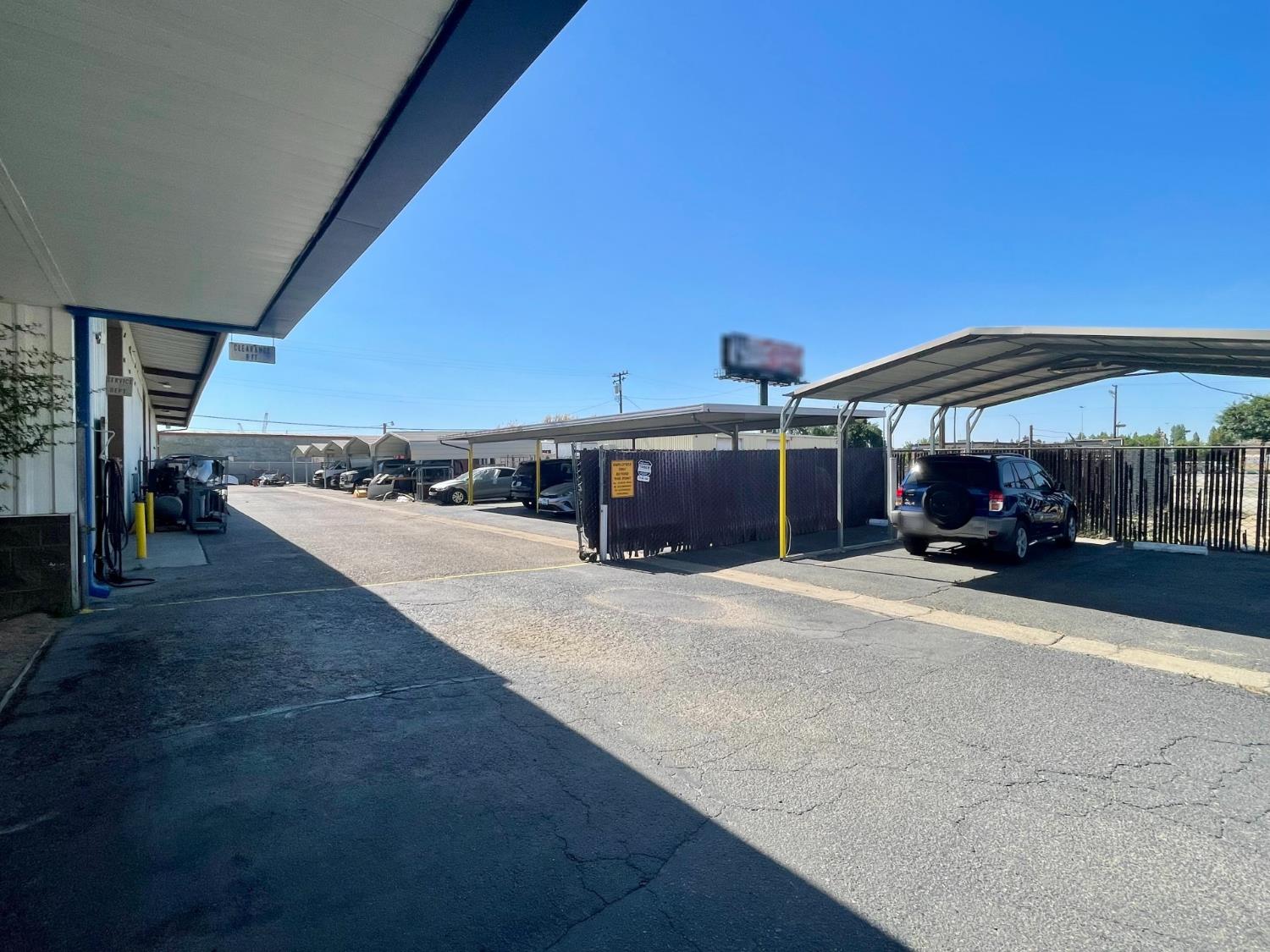 4751 N El Capitan Ave, Fresno, CA 93722