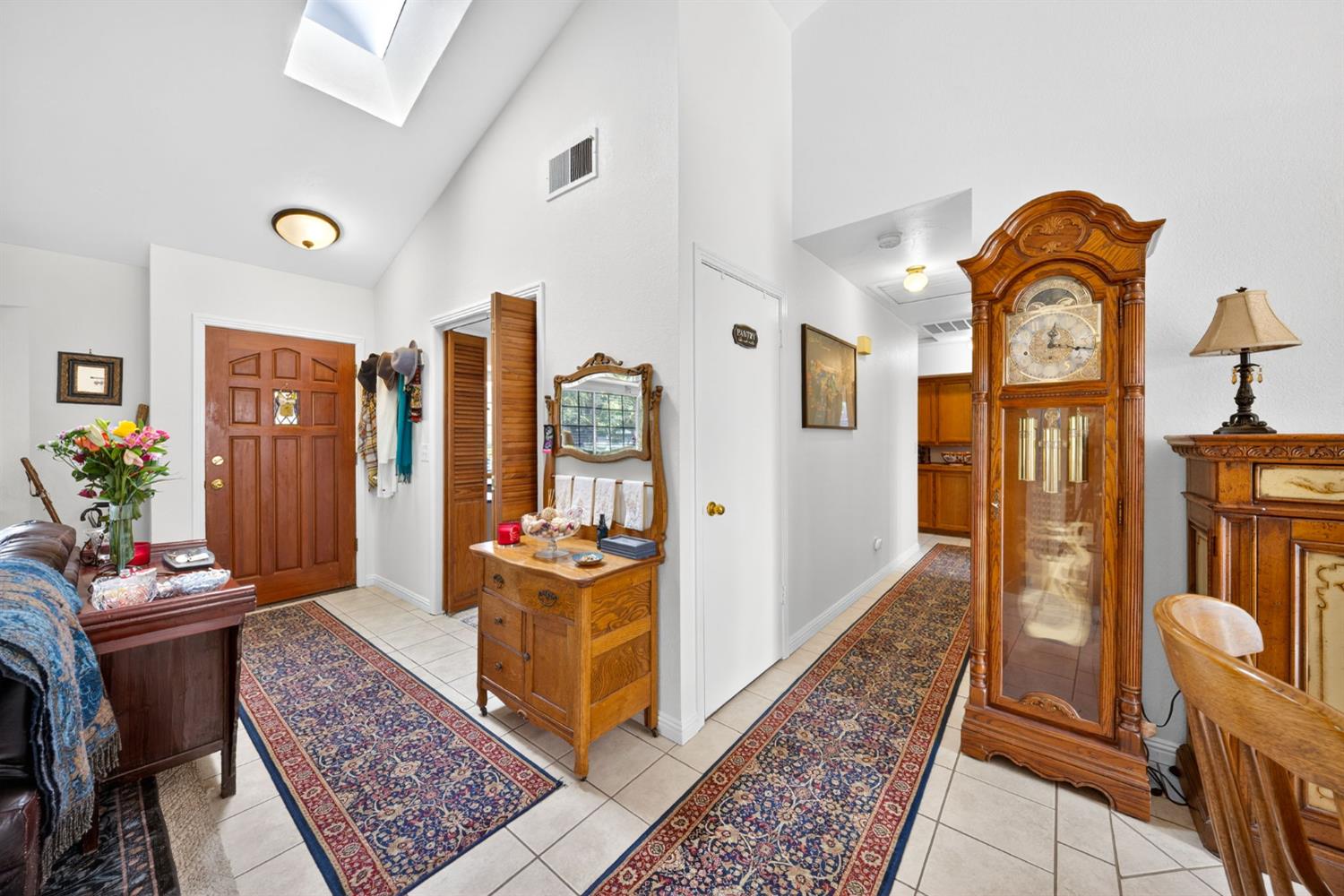 2216 Ellery Ave, Clovis, CA 93611