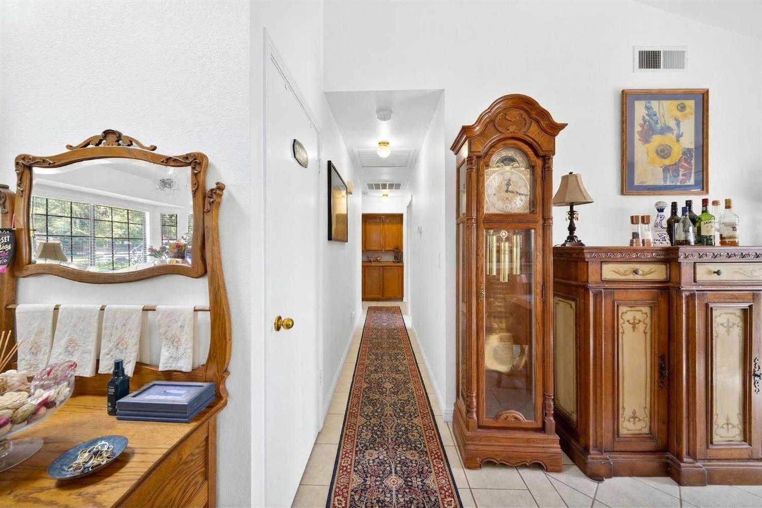 2216 Ellery Ave, Clovis, CA 93611