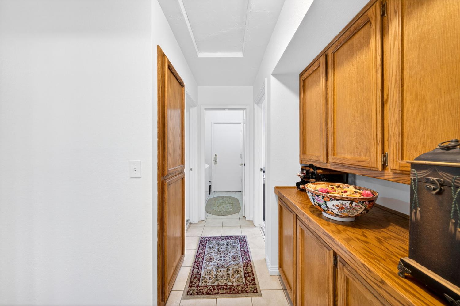 2216 Ellery Ave, Clovis, CA 93611