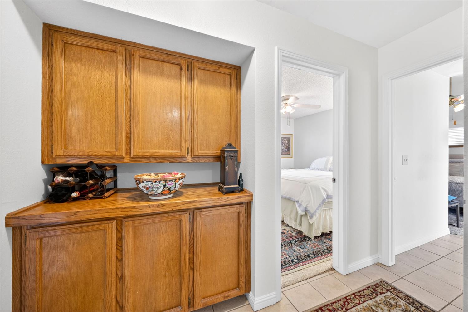 2216 Ellery Ave, Clovis, CA 93611