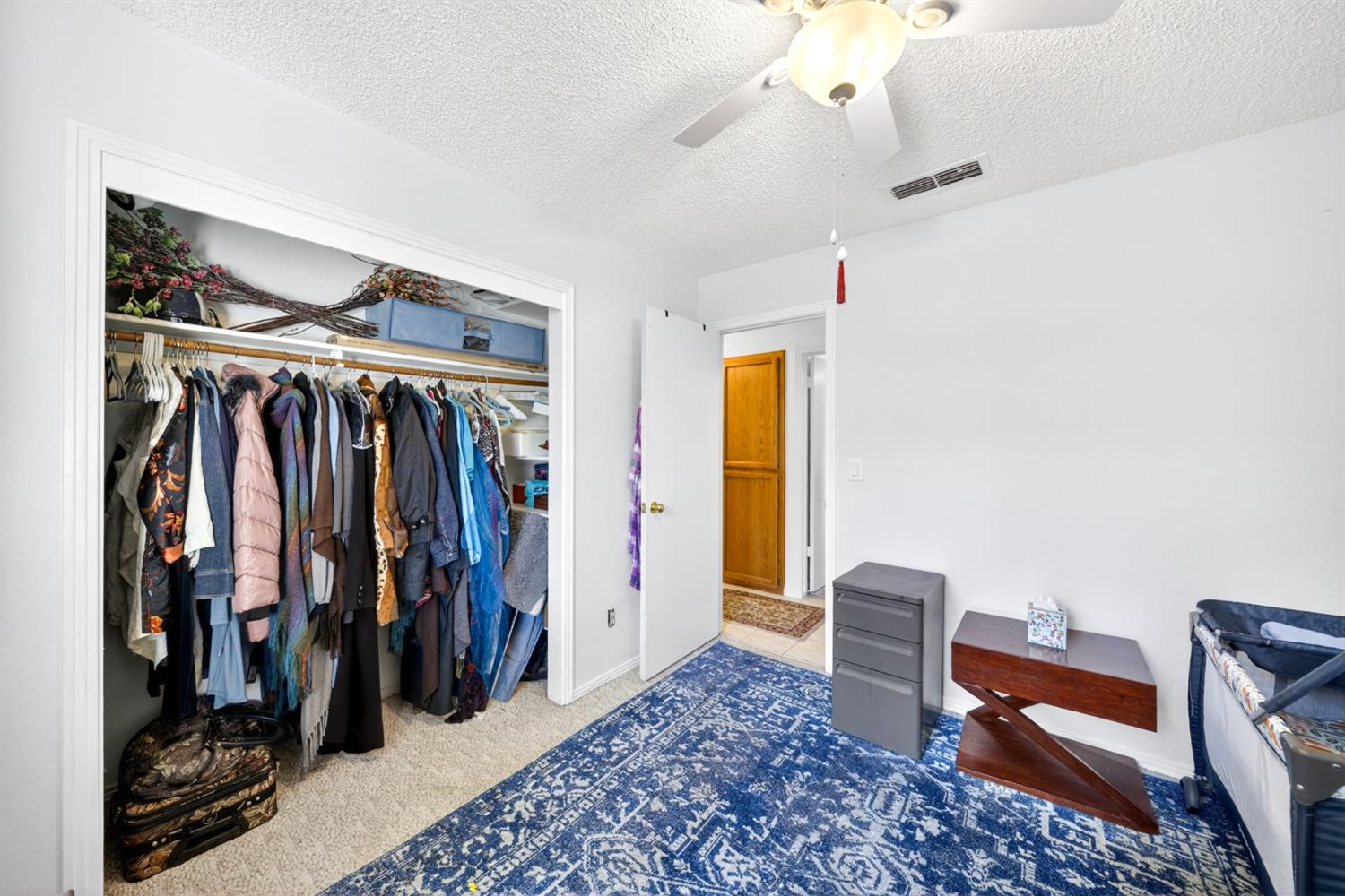 2216 Ellery Ave, Clovis, CA 93611