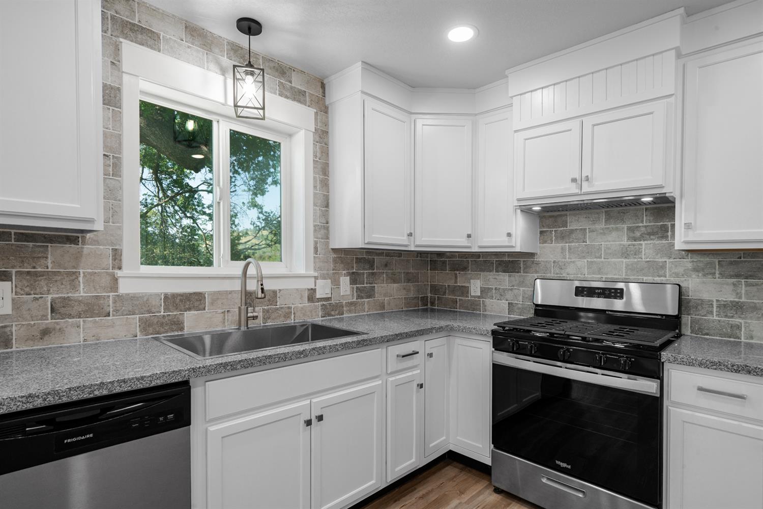 42917 Yosemite Springs Dr, Coarsegold, CA 93614