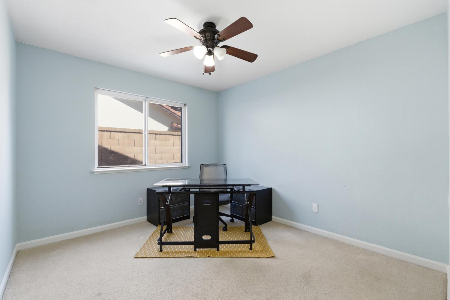 242 Makenna Dr, Madera, CA 93637