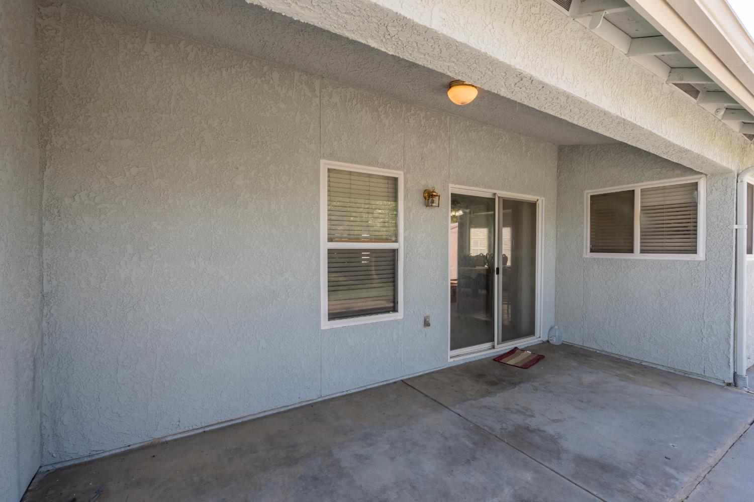 242 Makenna Dr, Madera, CA 93637