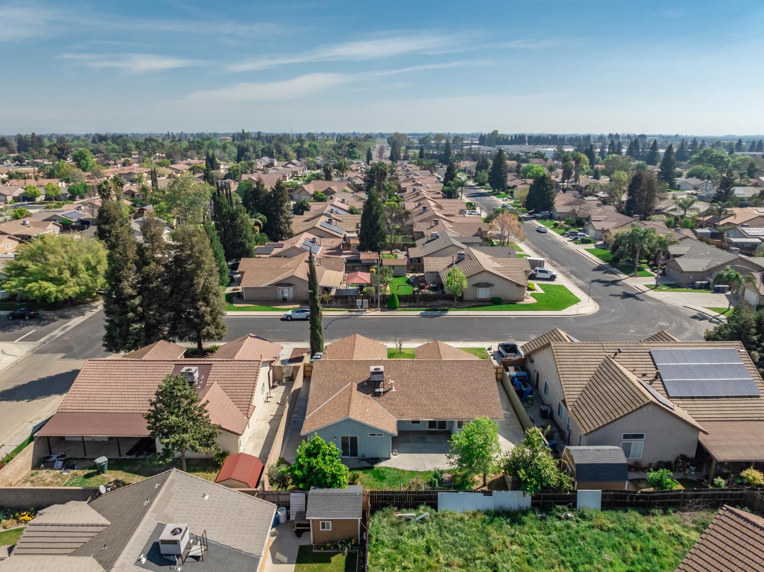 242 Makenna Dr, Madera, CA 93637