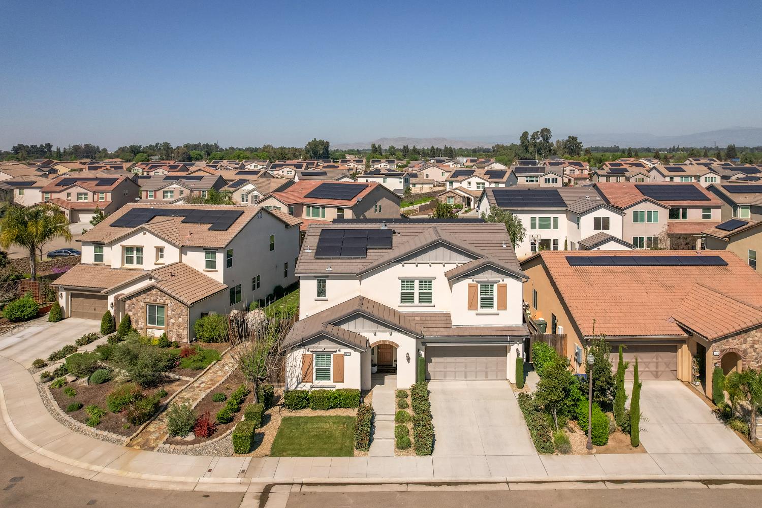 3497 Lincoln Ave, Clovis, CA 93619