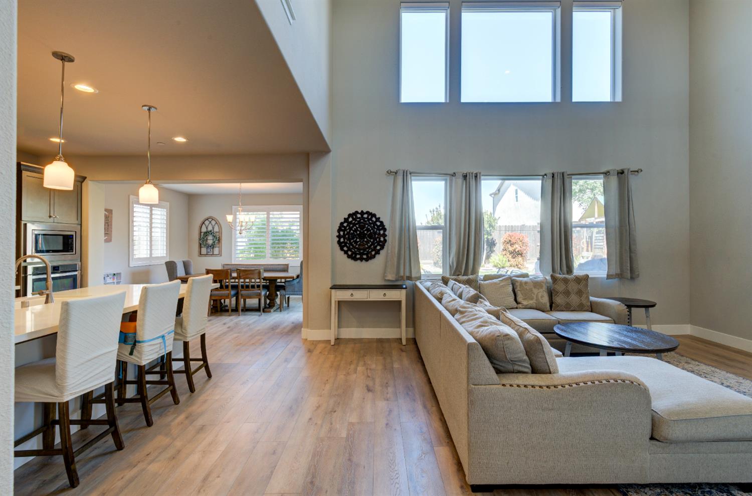 3497 Lincoln Ave, Clovis, CA 93619