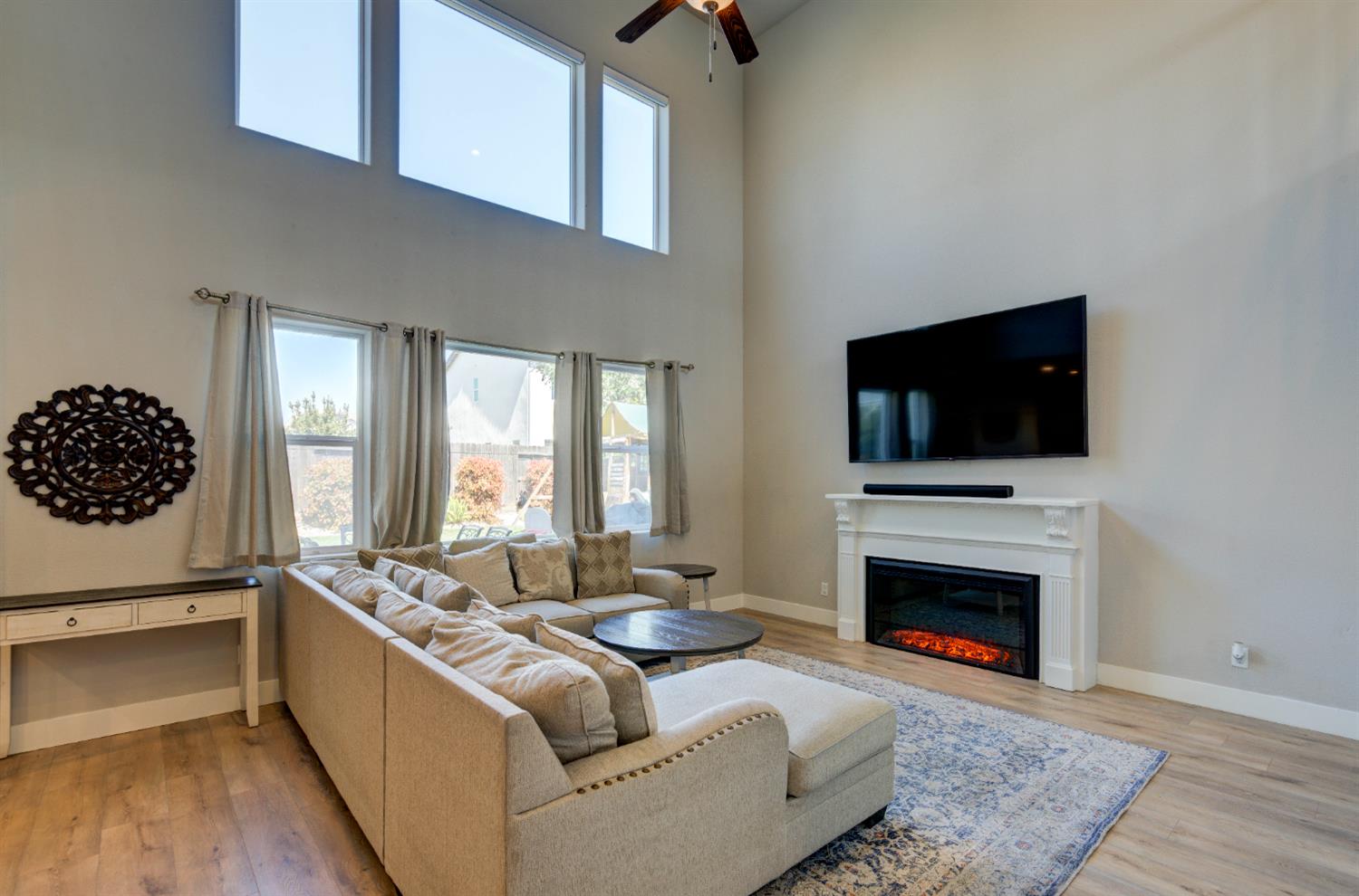 3497 Lincoln Ave, Clovis, CA 93619