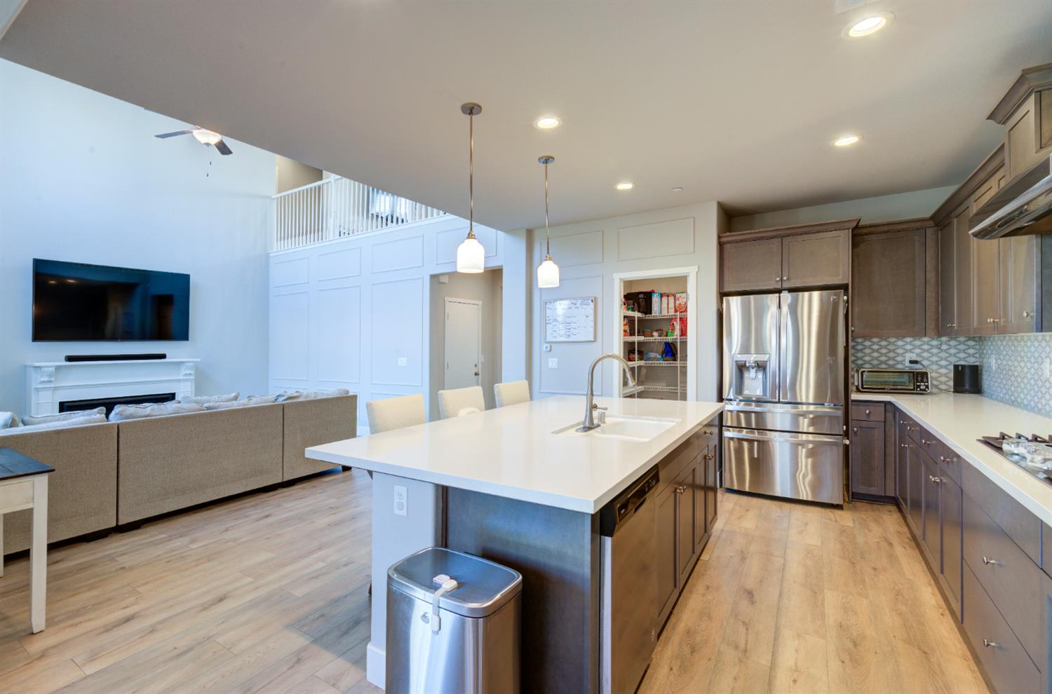 3497 Lincoln Ave, Clovis, CA 93619