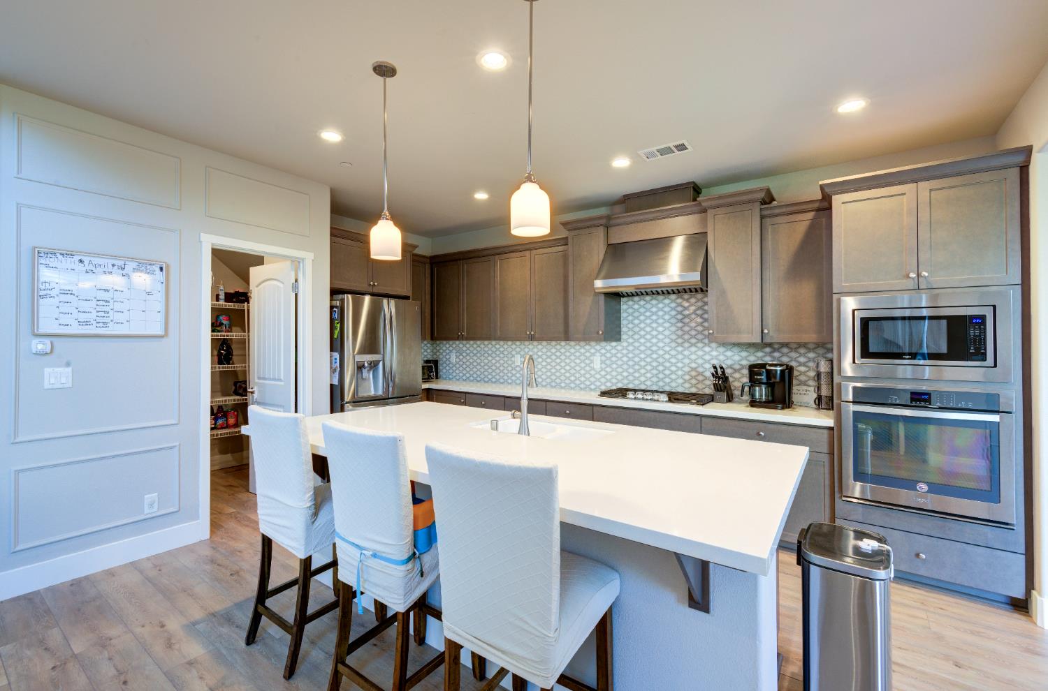 3497 Lincoln Ave, Clovis, CA 93619