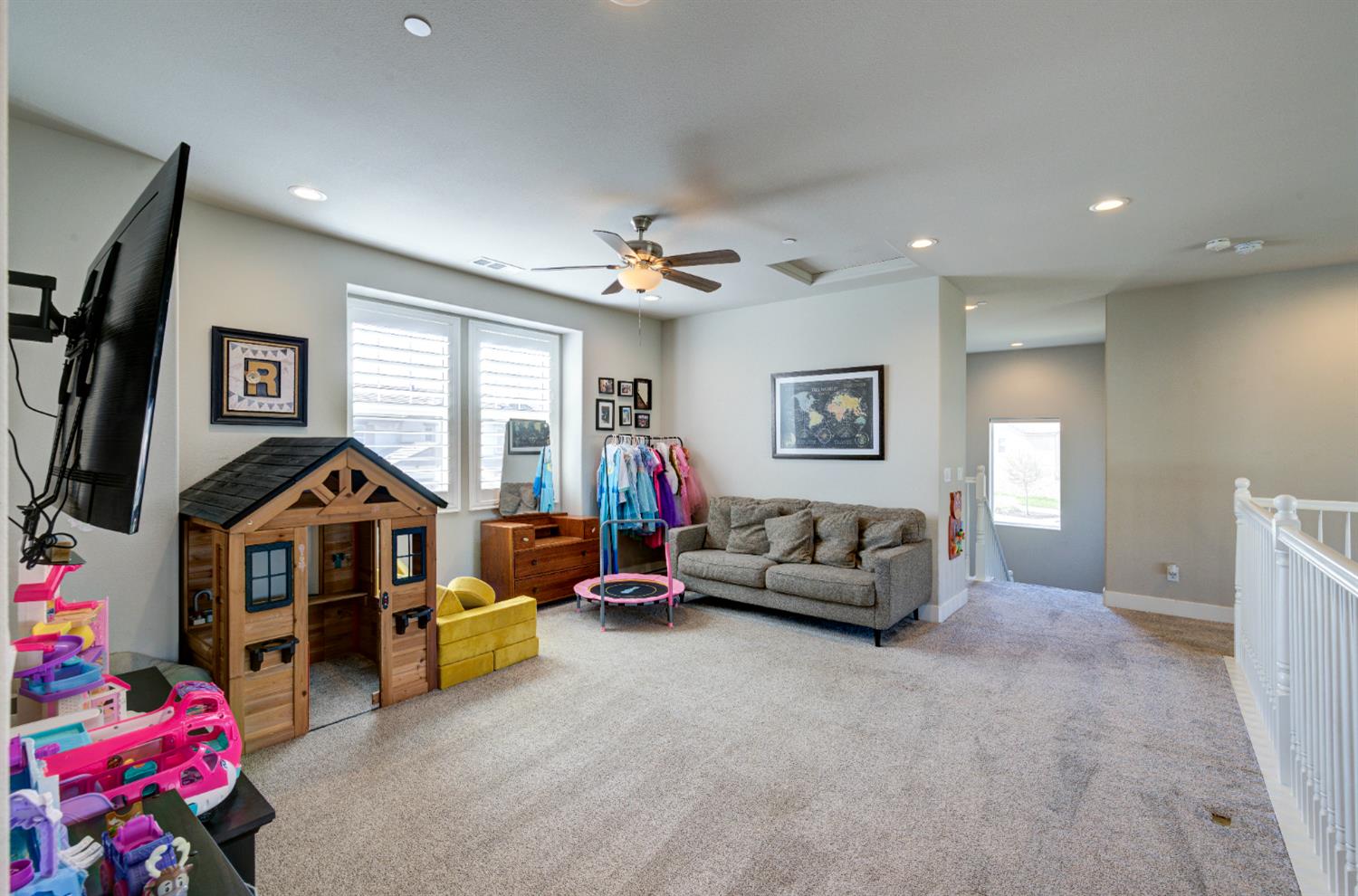 3497 Lincoln Ave, Clovis, CA 93619