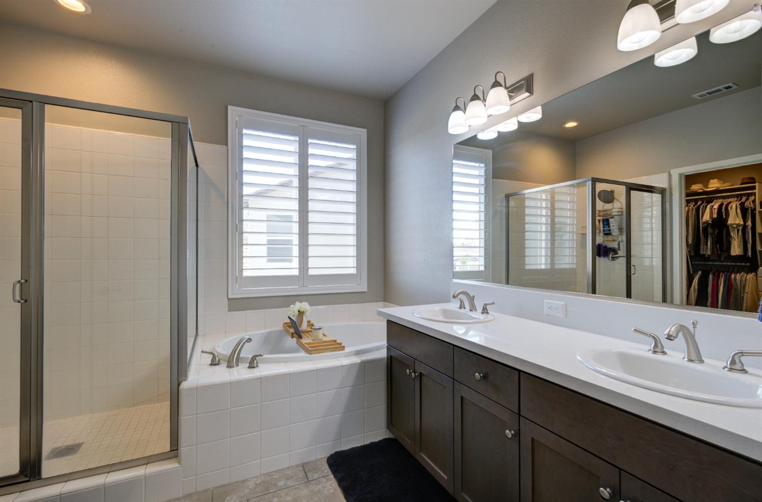 3497 Lincoln Ave, Clovis, CA 93619