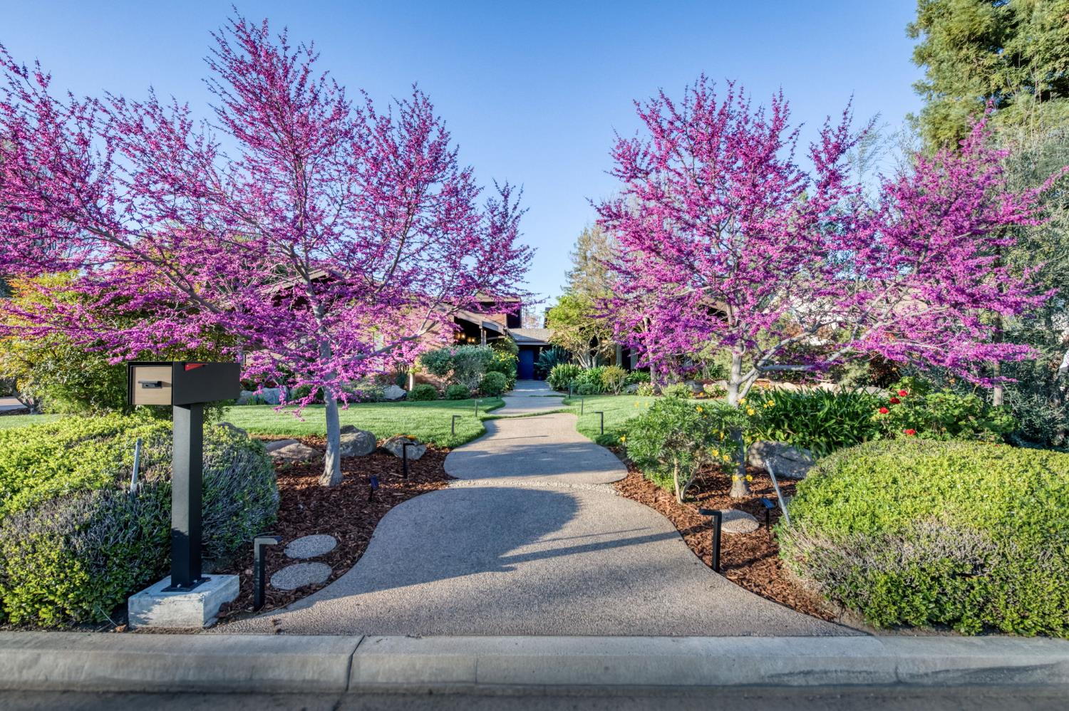 3646 W Spruce Ave, Fresno, CA 93711