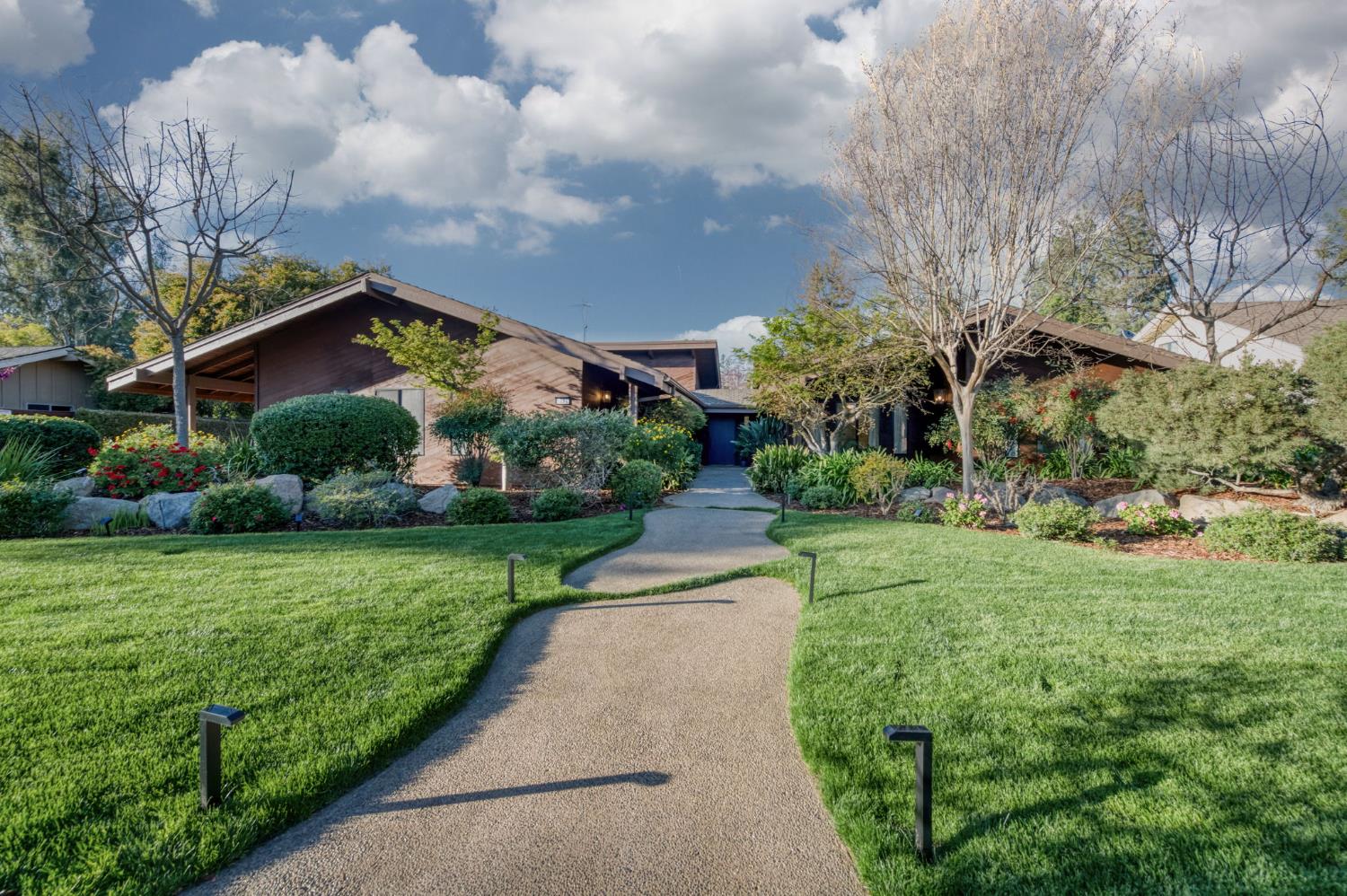 3646 W Spruce Ave, Fresno, CA 93711