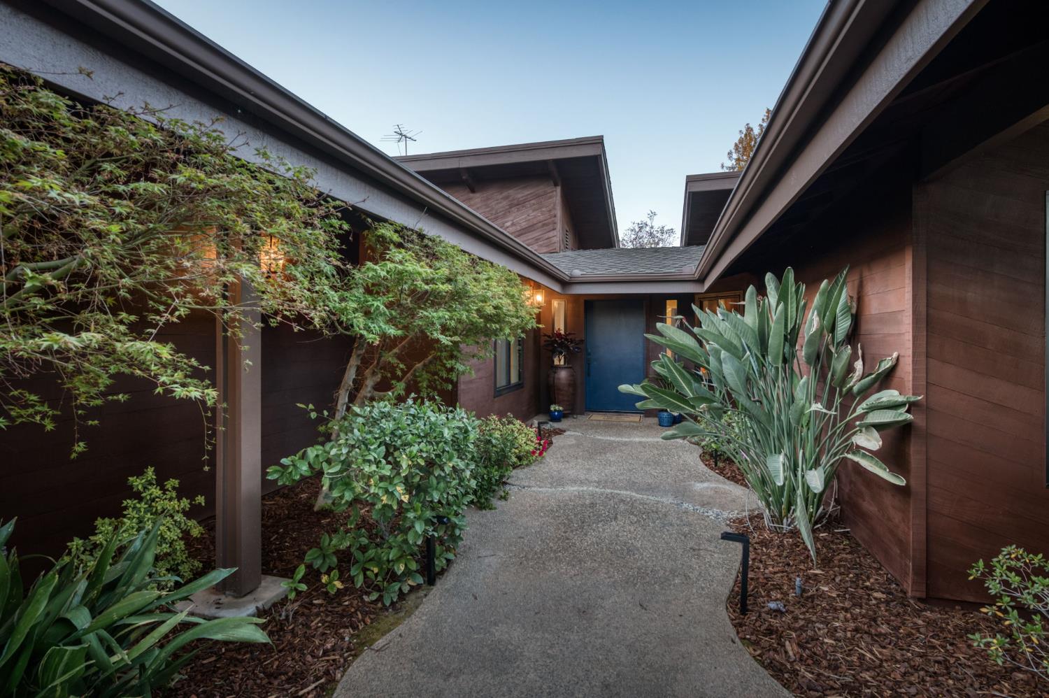 3646 W Spruce Ave, Fresno, CA 93711