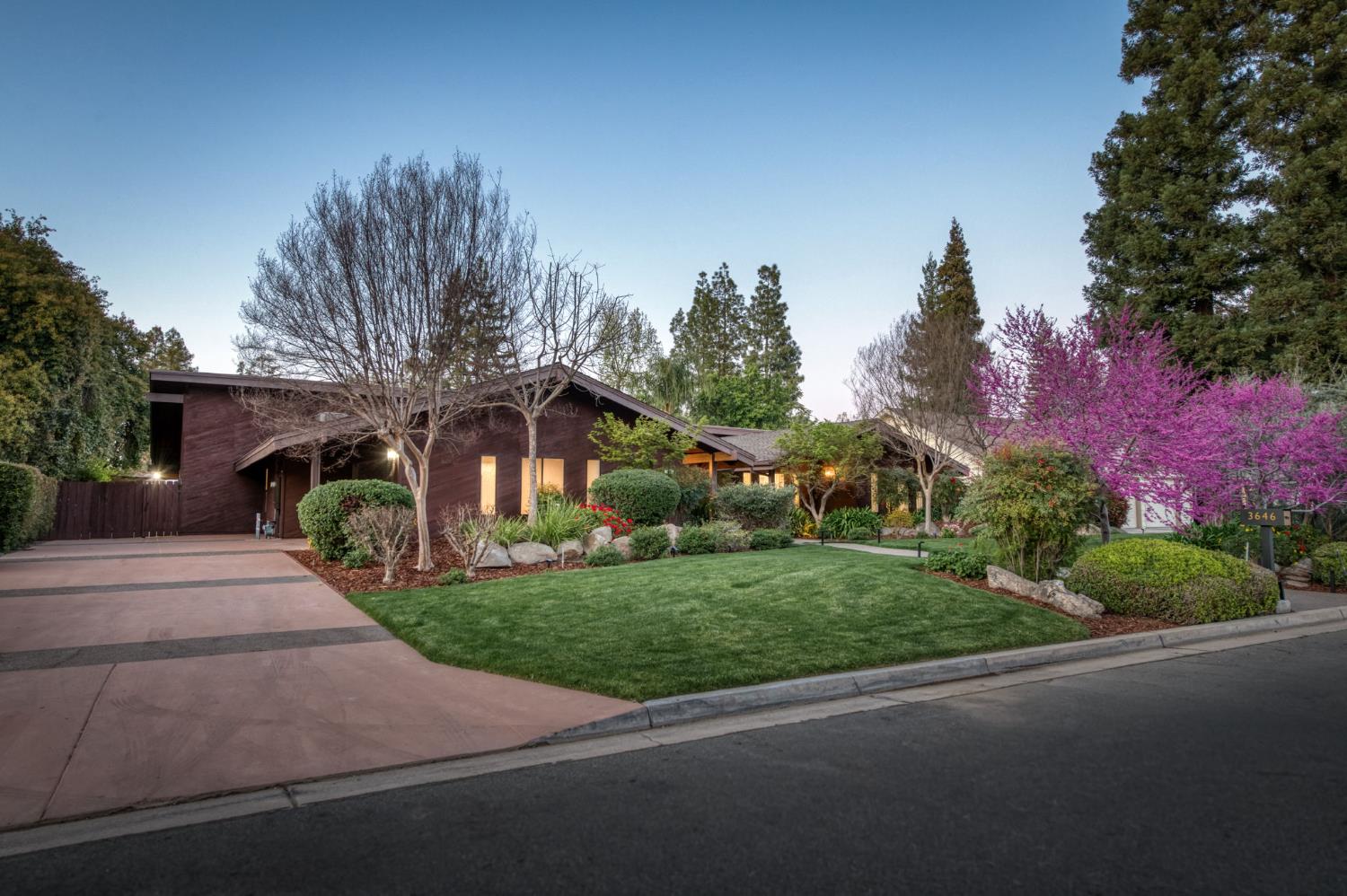 3646 W Spruce Ave, Fresno, CA 93711