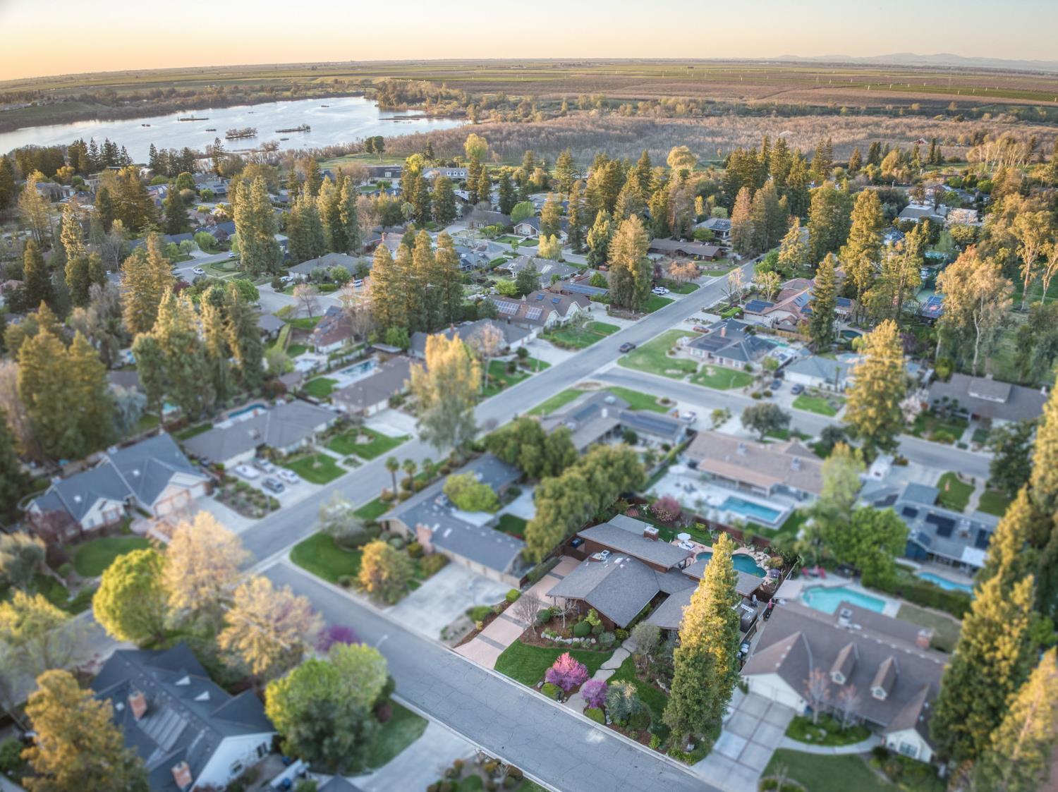 3646 W Spruce Ave, Fresno, CA 93711