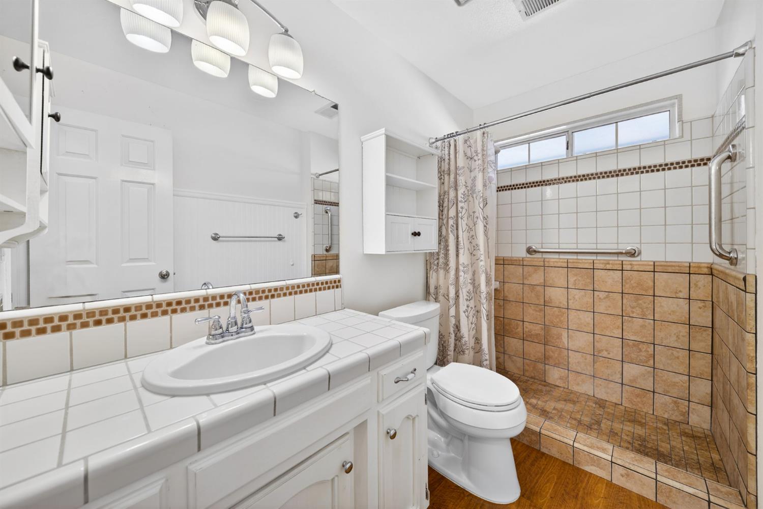 6846 Chaparral Dr, Sanger, CA 93657