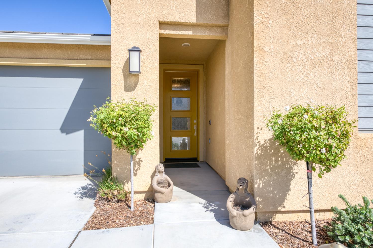 979 Spring St W, Madera, CA 93636