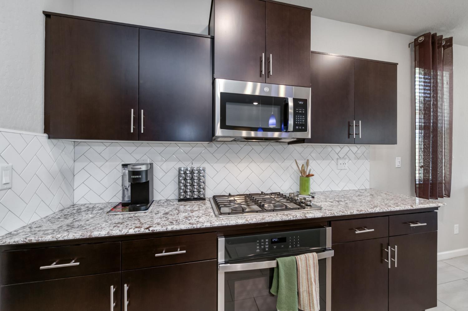 979 Spring St W, Madera, CA 93636