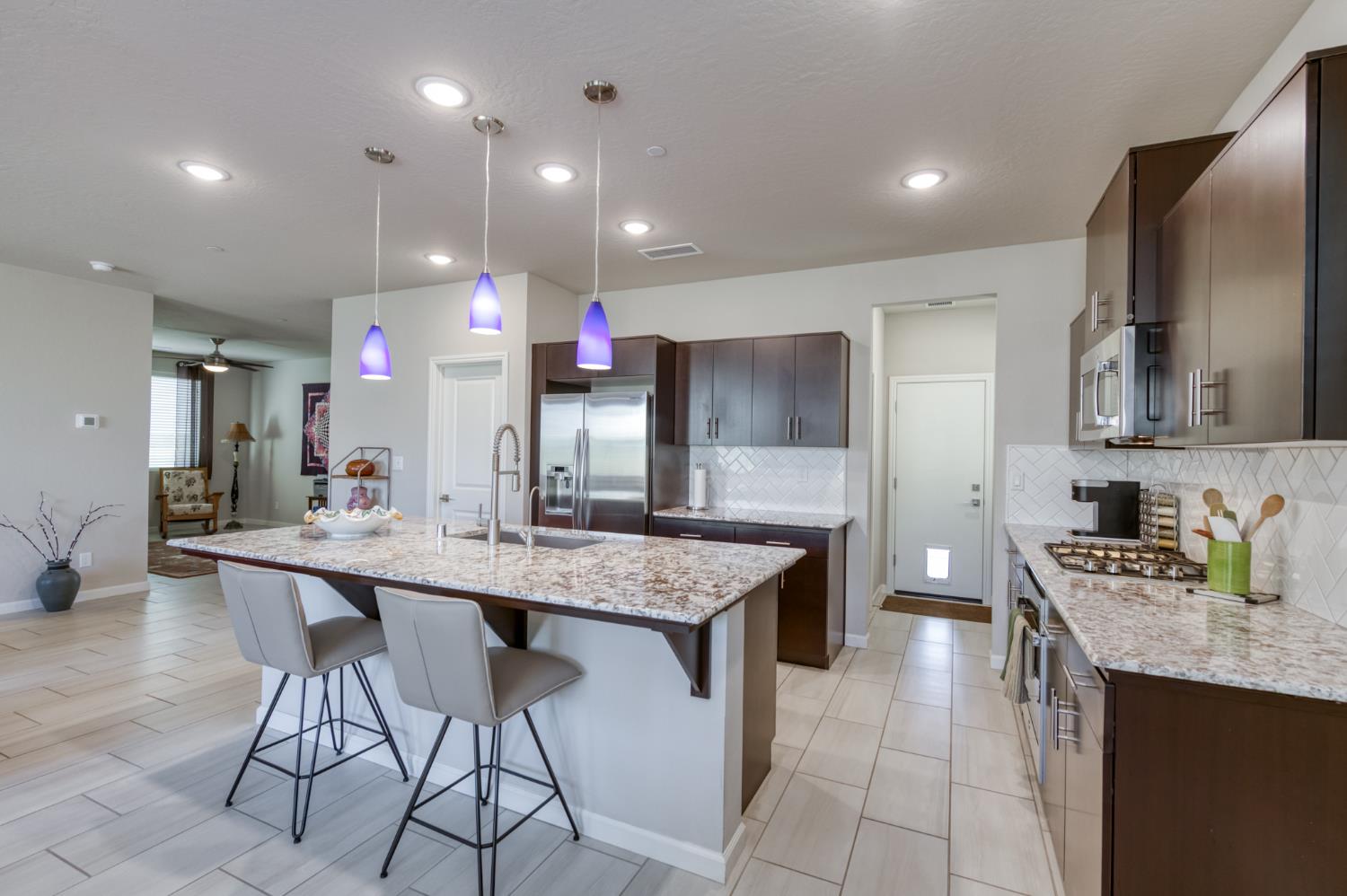 979 Spring St W, Madera, CA 93636