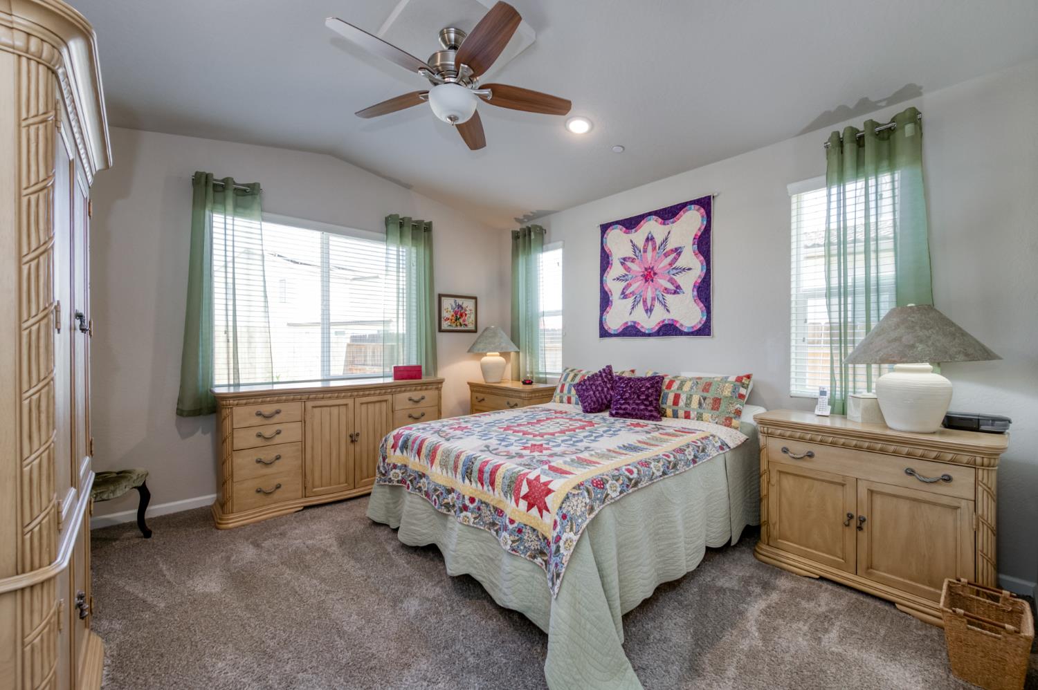 979 Spring St W, Madera, CA 93636