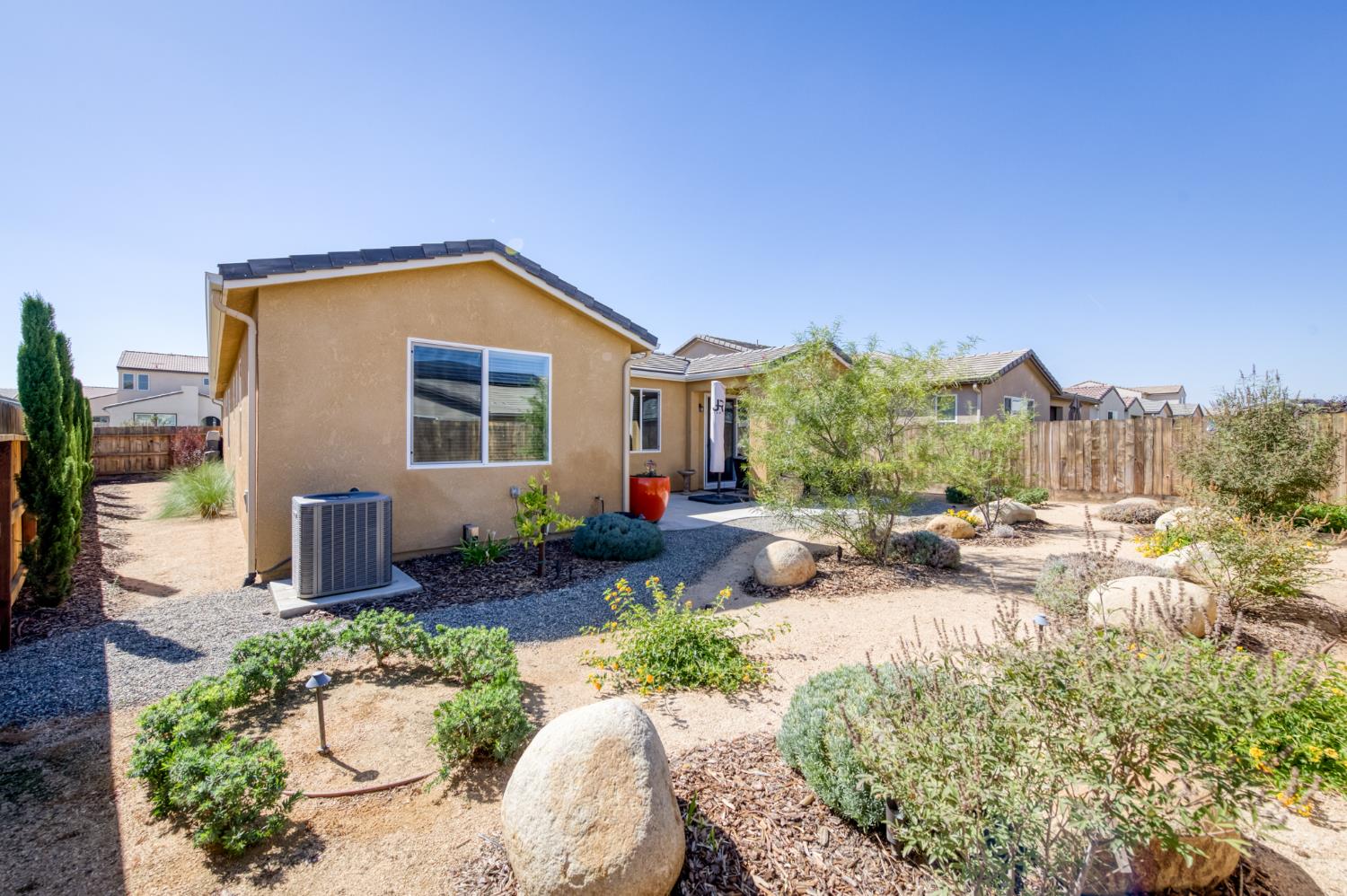 979 Spring St W, Madera, CA 93636