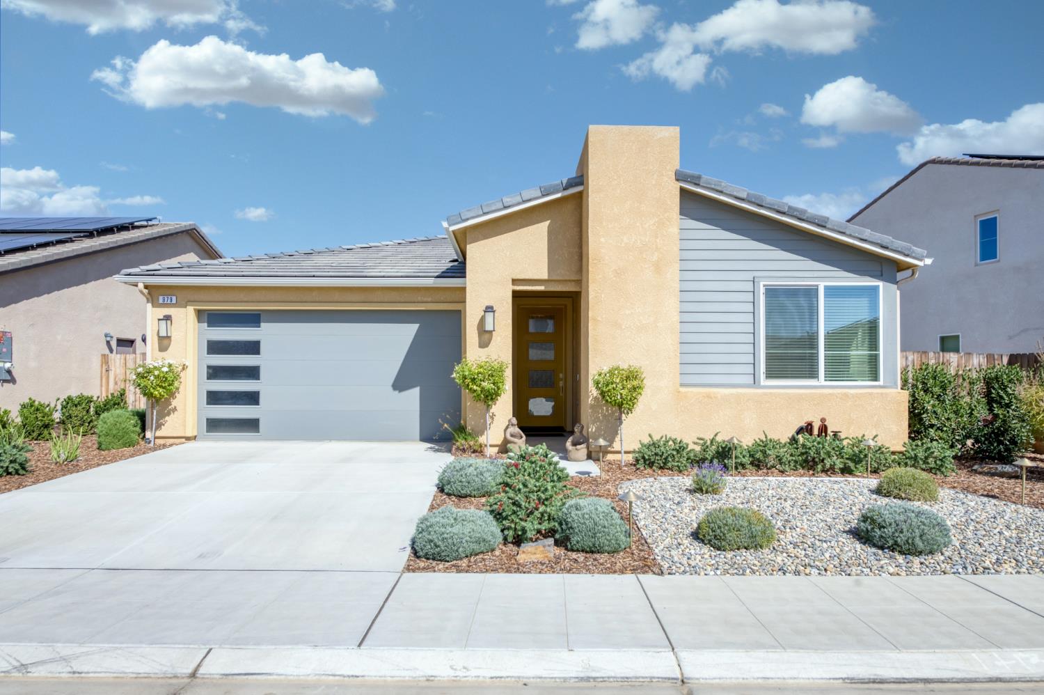 979 Spring St W, Madera, CA 93636