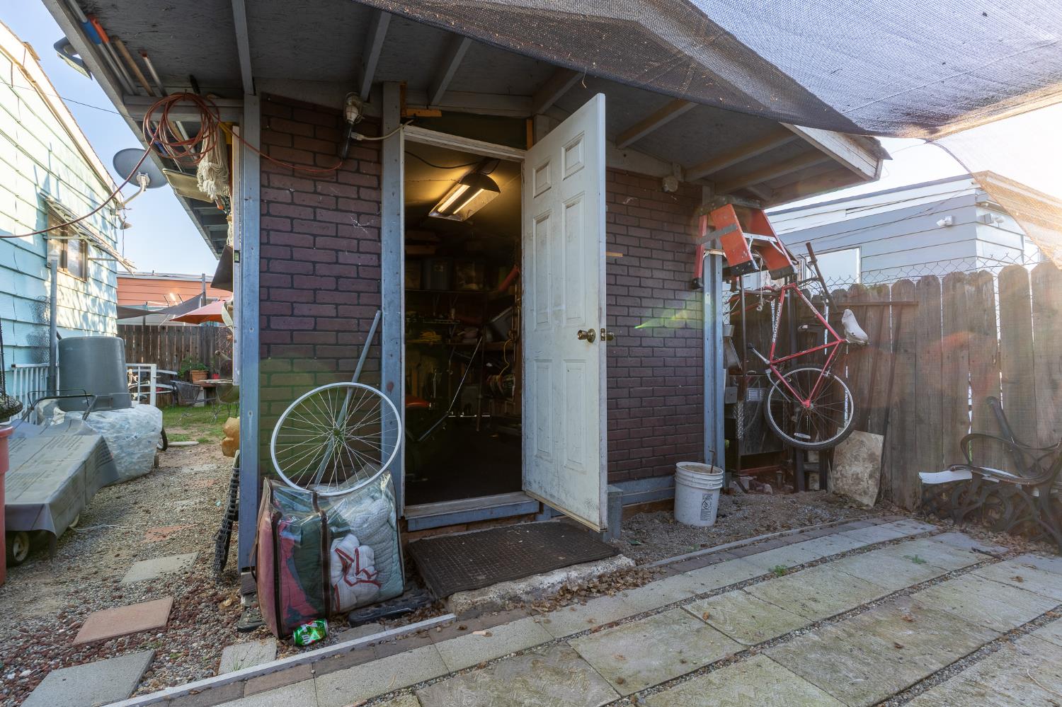 2533 W McKinley Ave #4, Fresno, CA 93728