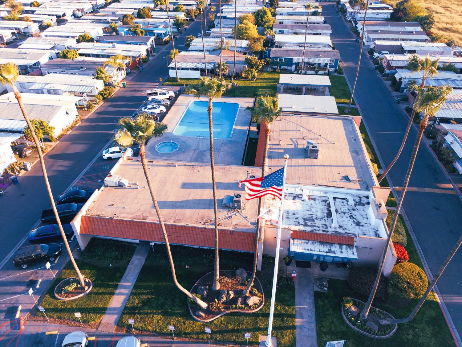 2533 W McKinley Ave #4, Fresno, CA 93728