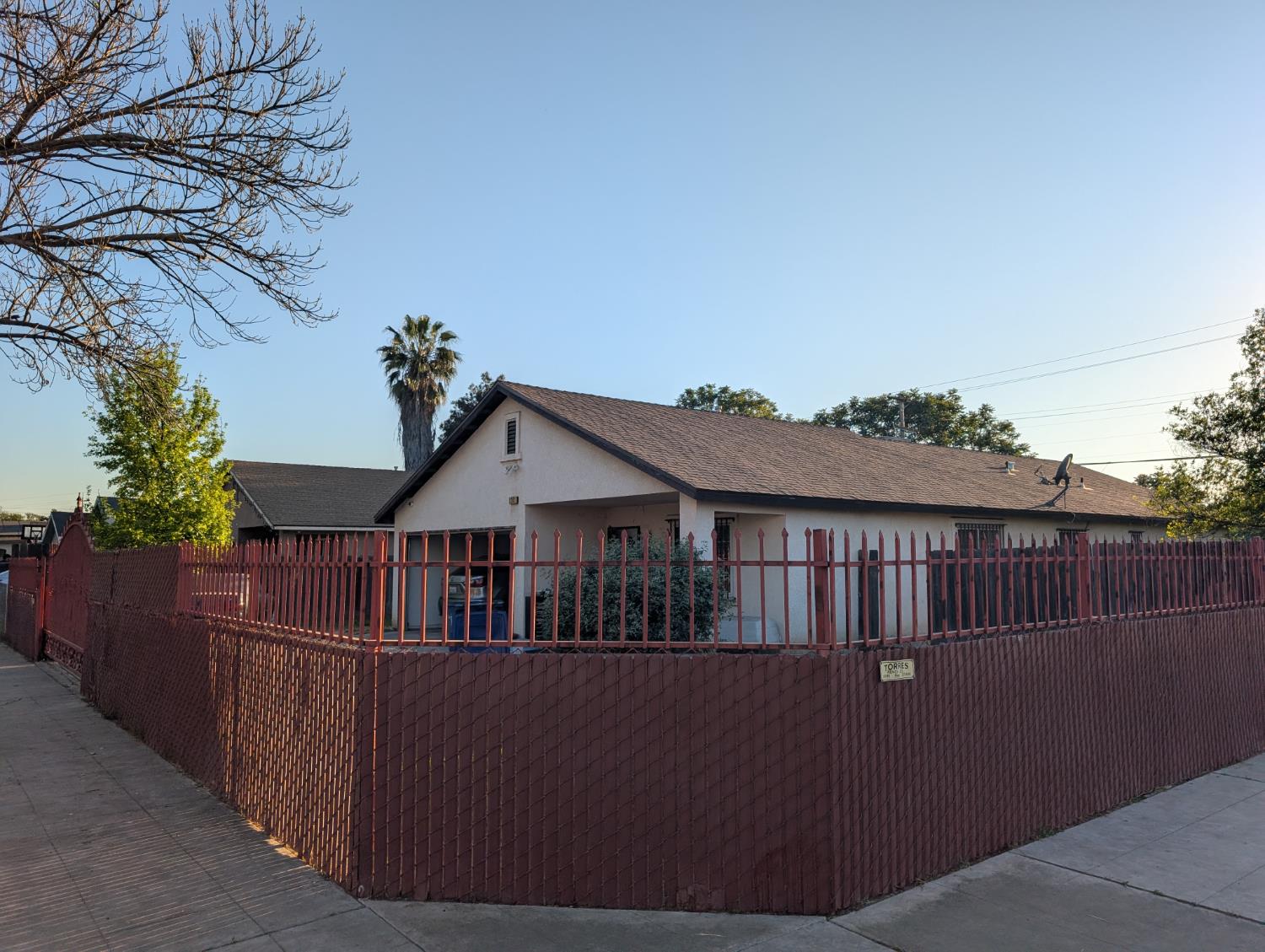 2202 S Nicholas Ave, Fresno, CA 93706