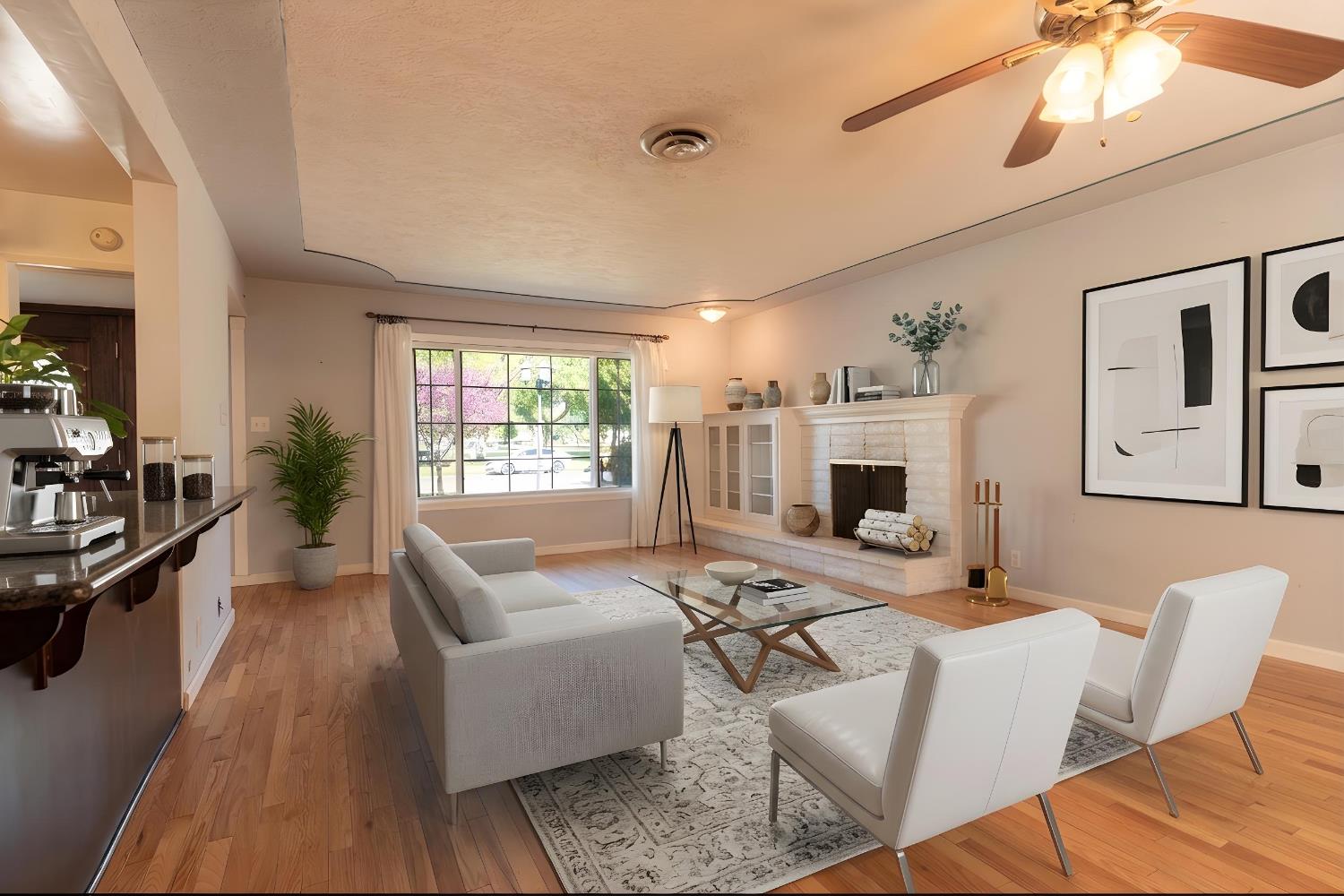 2631 W Royal Oaks Dr, Visalia, CA 93277