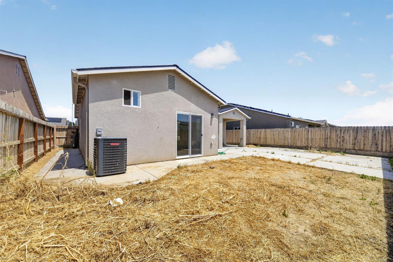 1108 Ventura St, Avenal, CA 93204