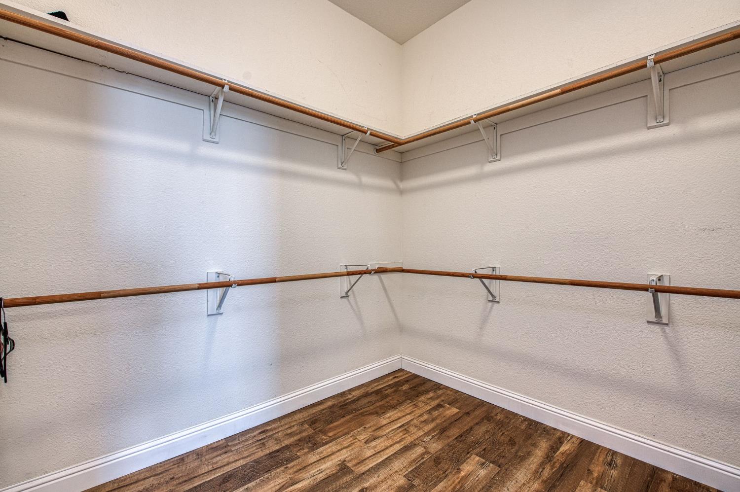 2381 E Christopher Dr, Fresno, CA 93720