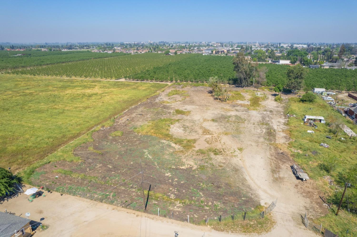 465 6Th Avenue Dr, Kingsburg, CA 93631