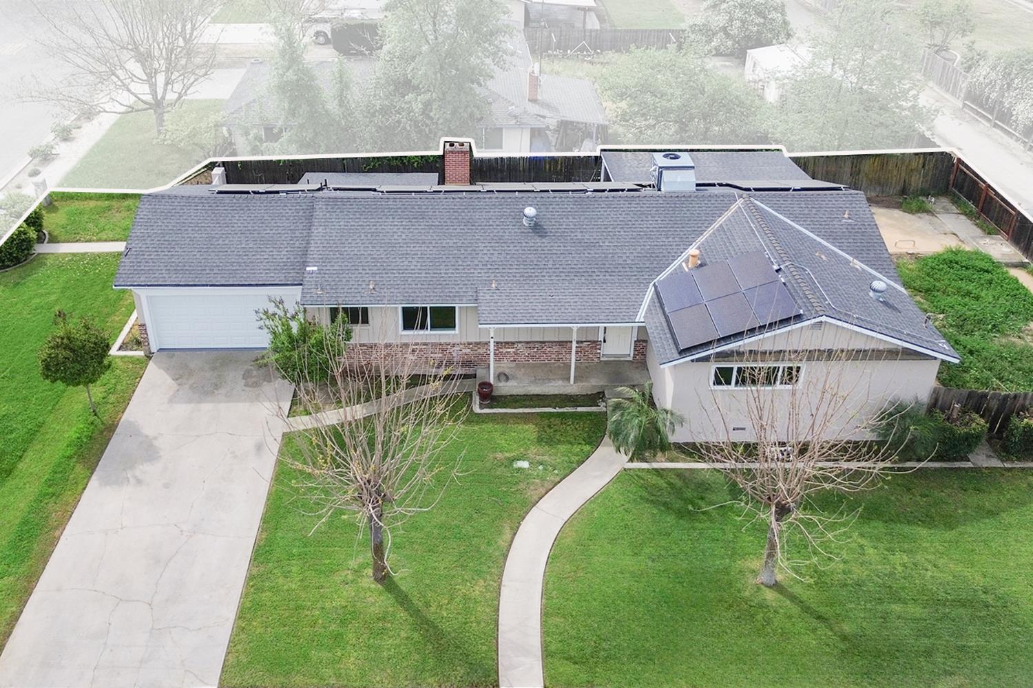 683 N Villa Ave, Dinuba, CA 93618