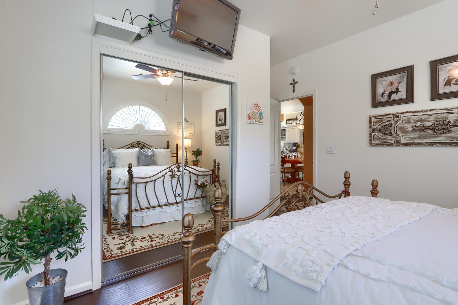 42038 Empty Creek, Oakhurst, CA 93644