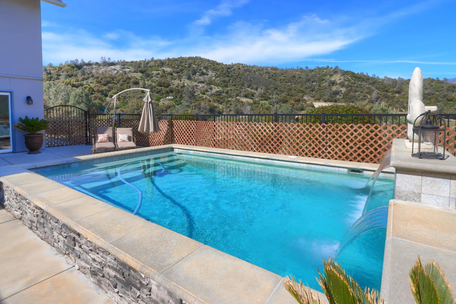 42038 Empty Creek, Oakhurst, CA 93644