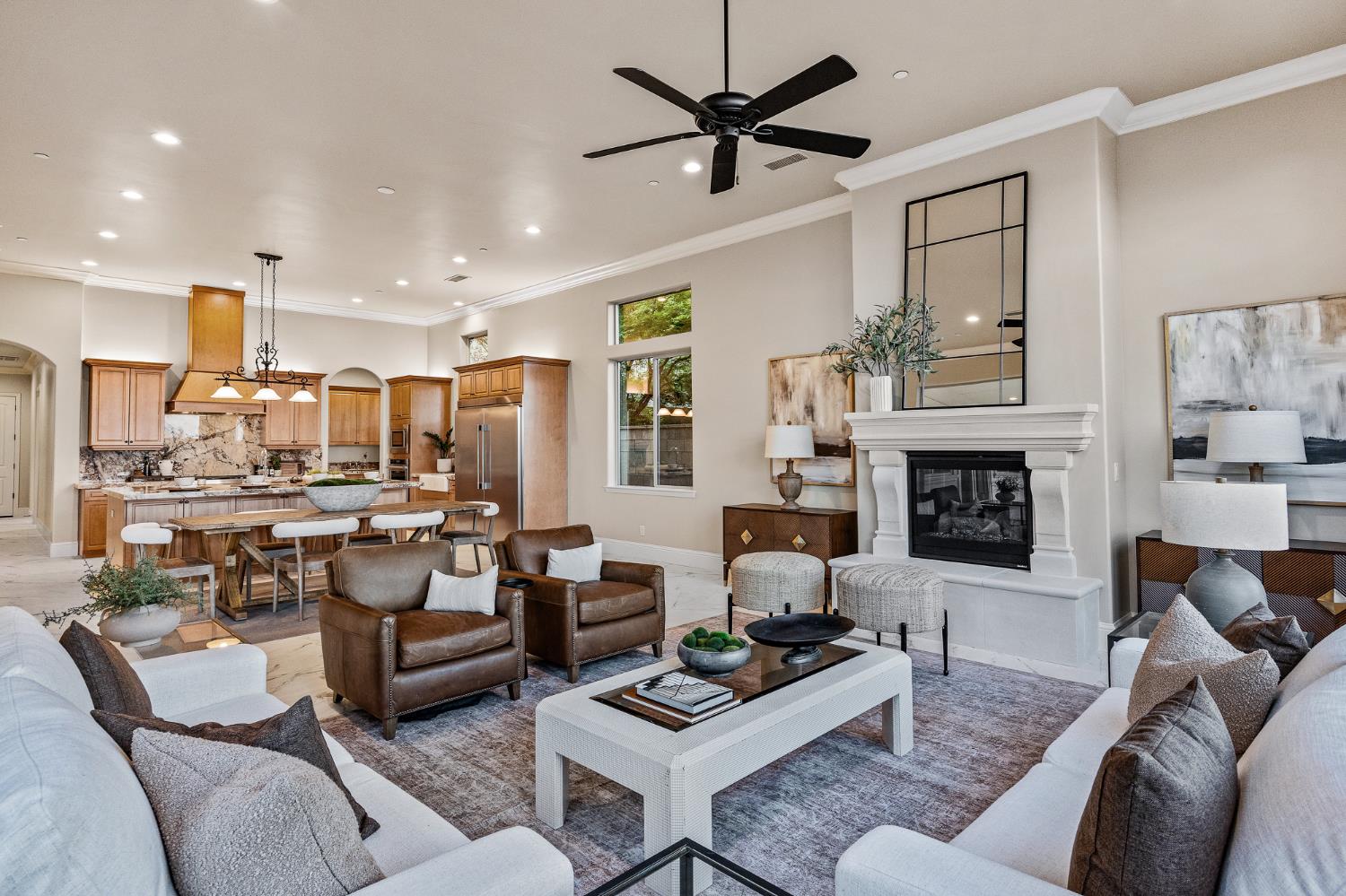 4748 W Alluvial Ave, Fresno, CA 93722