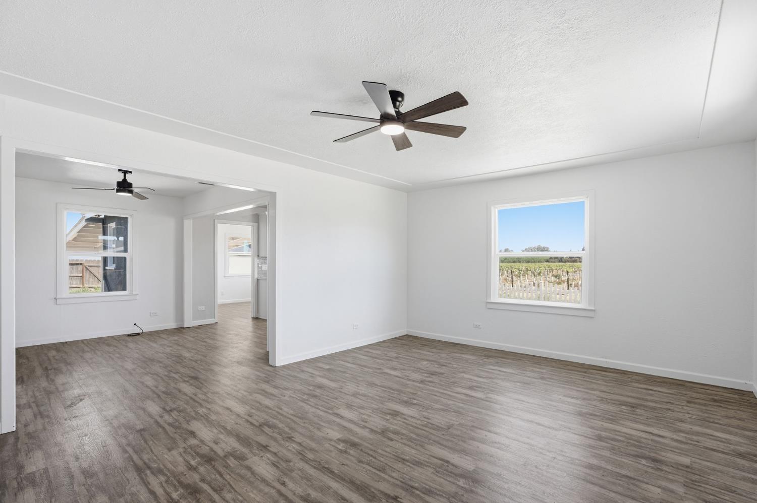 112 E Jefferson Ave, Fresno, CA 93706