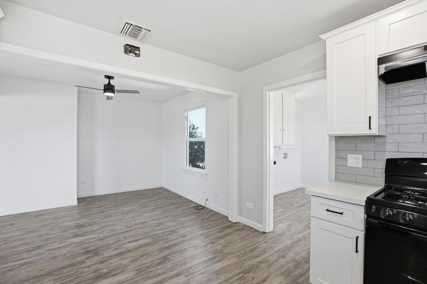 112 E Jefferson Ave, Fresno, CA 93706